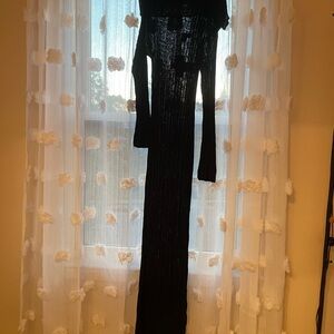 Elegant Black Long Sleeve Dress